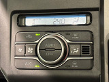 車内空調は&rdquo;AUTOエアコン&rdquo;にお任せ。運転に集中出来ますよ!