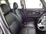 運転席シート画像になります。