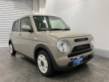 車内は内装デザインやインテリアがお部屋のような落ち着きのある空間