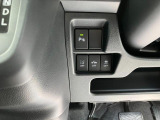 各機能の切り替えボタンは運転席前方の手の届きやすい場所に配置してあります。