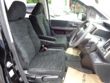 清潔で広々した座席です!是非、現車を見て体感してみてください。