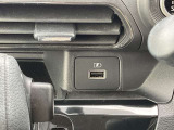 [USBソケット]今や必需品のUSB!!お出かけの際には大活躍間違いなし!!!
