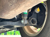 お車を安心してお乗りいただく為には、足回りの定期点検が欠かせません。サービスサポート(有償保証)では無料点検もご提供しており、安心のカーライフをお過ごしいただけるサポート体制が整っています。