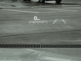 カラーヘッドアップディスプレイ付き。少ない視線移動で情報を確認できるので、運転の疲労軽減に繋がりますよ♪