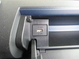 充電用USB端子付き