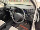 お車はピカピカ!清潔感が感じられる状態でお渡ししています。