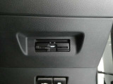 ここにETC付いております。高速道路の料金所もスイスイ♪ ETCカードの申し込みは日産カードがおすすめ!!!「安心」「おトク」「便利」で皆さまのカーライフをサポートする特典満載のカードです。