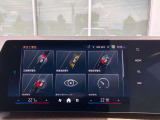 オリジナル・サービスもついたBMW自動車保険も取り扱っております。BMW自動車保険にご加入いただくと、万一のトラブルを24時間365日サポートするエマージェンシー・サービスの〈プレミアム〉をご利用いただけます。