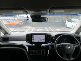フロントガラスが広く視界が広々としているので、運転がとてもし易いです