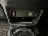 フロント両席にはシートヒーターが付いています!寒い日に便利な装備ですね。