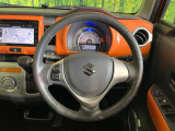 【純正革巻きステアリング】上質な革を使用することで、手にしっかり馴染みとても運転しやすいハンドルです♪