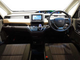 見通しのよいすっきりとした視界で、誰でも運転しやすいです。運転のしやすさは疲れにくさにも繋がりますよ♪