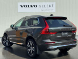 良質なスカンジナビアンデザインに全身を包まれたXC60には、控えめながら自信に満ちた、歴然とした美しさが備わっています。伝統のテールランプデザインは、変わらず安全へのこだわりが見てとれます。