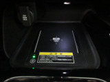ワイヤレス充電器を装備しています。自動車保険もお任せ下さい。Honda自動車保険あんしんプランと長期プランでより一層も安心をプラスしてご案内いたします。