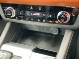 シートヒーターとステアリングヒーターで冬場も快適にドライブできます。