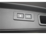 大好評のボディコーティング「ハイモースコート」もご納車までに施工可能。雨染みや線傷など中古車だからと諦めていませんか?ピカピカの状態でお乗り出しいただけます。