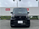 お支払い総額は県内登録・店頭納車にての表示をさせて頂いております。登録のご住所によって県外登録費用が必要となりますし、ご依頼によっては別途陸送費用が必要となる事も御座います。