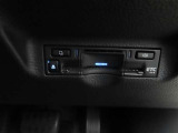 ETCを装備しています。高速道路の料金が後払いなので、料金所で止まることが無く、ノンストップでスイスイ進めます。