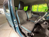 運転席シート廻りは使用感も少なく、良好な状態となっています。丁寧に使われていたことがよくわかりますね。