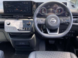 セレナの運転席周りの画像です。興味がわいて来ませんか?ゆっくり、じっくりご覧下さい。
