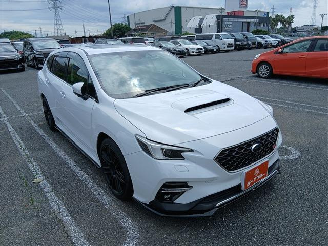 レヴォーグ 2.4 STI スポーツR EX 4WD 禁煙車 サンルーフ 赤黒レザーシート