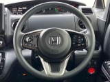 【純正革巻きステアリング】上質な革を使用することで、手にしっかり馴染みとても運転しやすいハンドルです♪