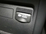災害時にも安心。家庭用電化製品が使用できるAC100V、1500Wのコンセント付きです。