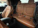 ◆LIBERALAは、輸入車選びの新たなスタイルを提案するインポート・セレクト・ブランドです。オーナー様となる方がクルマから直接感じる感性を第一にした、最良の一台との出会いをコーディネートいたします。