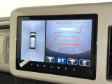 【フロントカメラ】運転席に座った状態で死角になりやすいクルマの前の様子まで確認でき安全ですね♪
