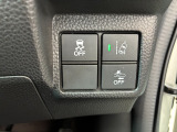VSA(Vehicle Stability Assist)が装備!!VSAはコーナリング時の横滑りを抑制する機能と車両の急激な挙動変化を抑える機能で、安定した走行を実現していいます!!