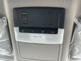 「SOSコール」がついています。NissanConnect別 途有料 加入要