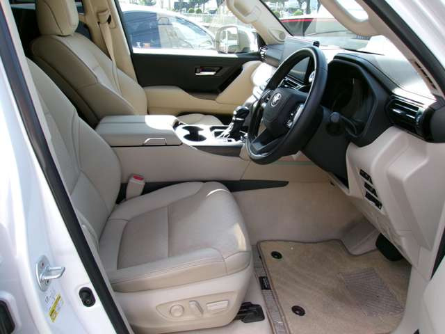トヨタ ランドクルーザー300 3.5 ZX 4WD の中古車詳細 (7,000km