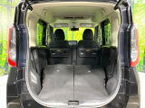 普段のお買い物や通勤、送迎等に十分な荷室スペースを確保しております。セカンドシートを倒すと、大きな荷物の積載も可能です♪
