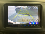 バックモニター付きで車庫入れもラクラク♪