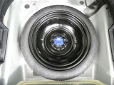 応急用のスペアタイヤが付属していますので万が一の時にも安心です