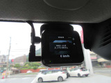 【ドライブレコーダー】万が一に!!いくら安全運転していても、事故に巻き込まれることもあります。万が一のときに証拠として使えます。4万円近くかかるドライブレコーダーが最初から付いてます☆
