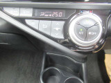 オートエアコンですので、車内を快適な空間に出来ます♪