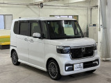 『両側電動スライドドア』 スーパーなどでの狭い駐車場でも乗り降りが楽々♪お子様が隣の車にドアを当ててしまう心配もございません!小さなお子様連れの方もこれで安心