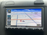 日産純正メモリーナビ付きで、遠くのお出かけの心強い味方です♪Bluetooth,CD,DVD装備で色々な音楽ソースが楽しめ直感的に操作できるタッチパネル♪