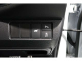 【横滑り防止装置】ドライバーの安全運転をアシストしてくれる装備が充実しています☆ドライバーの不安を安心へと変えてくれますね。