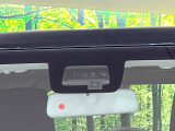 【スズキ セーフティサポート】走行中に前方の車両等を認識し、衝突しそうな時は警報とブレーキで衝突回避と被害軽減をアシスト。より安全にドライブをお楽しみいただけます。