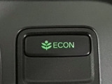 ★ECONスイッチ★ エコドライブを加速しよう!スイッチをONにすると、運転の仕方によるロスを抑え込み燃費をよくするようクルマが頑張ります(*^ー^*)燃費向上にチャレンジ♪