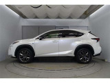 NX 300h Fスポーツ 4WD 