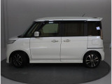後席両側スライドドア採用☆助手席側は電動スライドドアを採用しているので、ボタン一つで操作が可能。お子様やご年配の方でも楽々操作が出来ます♪