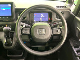 【純正革巻きステアリング】上質な革を使用することで、手にしっかり馴染みとても運転しやすいハンドルです♪