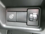 ステアリングヒーター完備!シートヒーターと同時使用で更に快適です♪