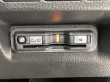 いまや快適なカーライフに欠かせないETCが付いています。