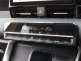 オートエアコンで車内はいつでも快適です♪