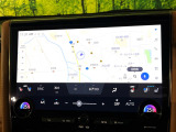 【メーカー純正ナビ】インテリアに溶け込むスタイリッシュな「専用設計」メーカーナビを装備♪視認性や操作性など基本性能にも優れ、より上質なカーライフをお楽しみいただけます。