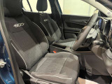 ゆったり座れるシートは長距離運転にも最適です!